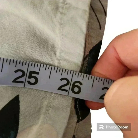 Urban Outfitters Shirt 100% Rayon Button Down Tiger Print Size Medium 66170 - Picture 6 of 7